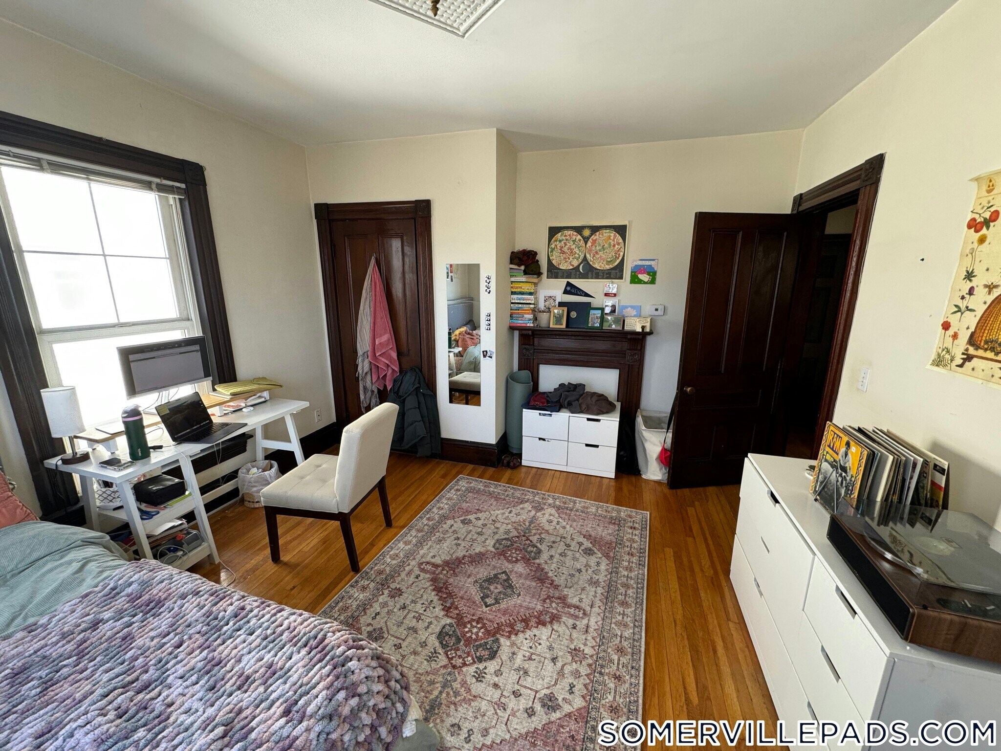 Building Photo - 211 Holland St