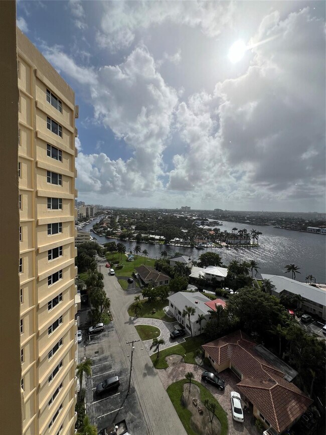 Building Photo - 1200 Hibiscus Ave