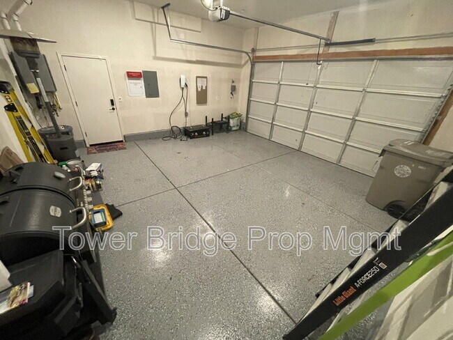 Building Photo - 5603 Drifton Way