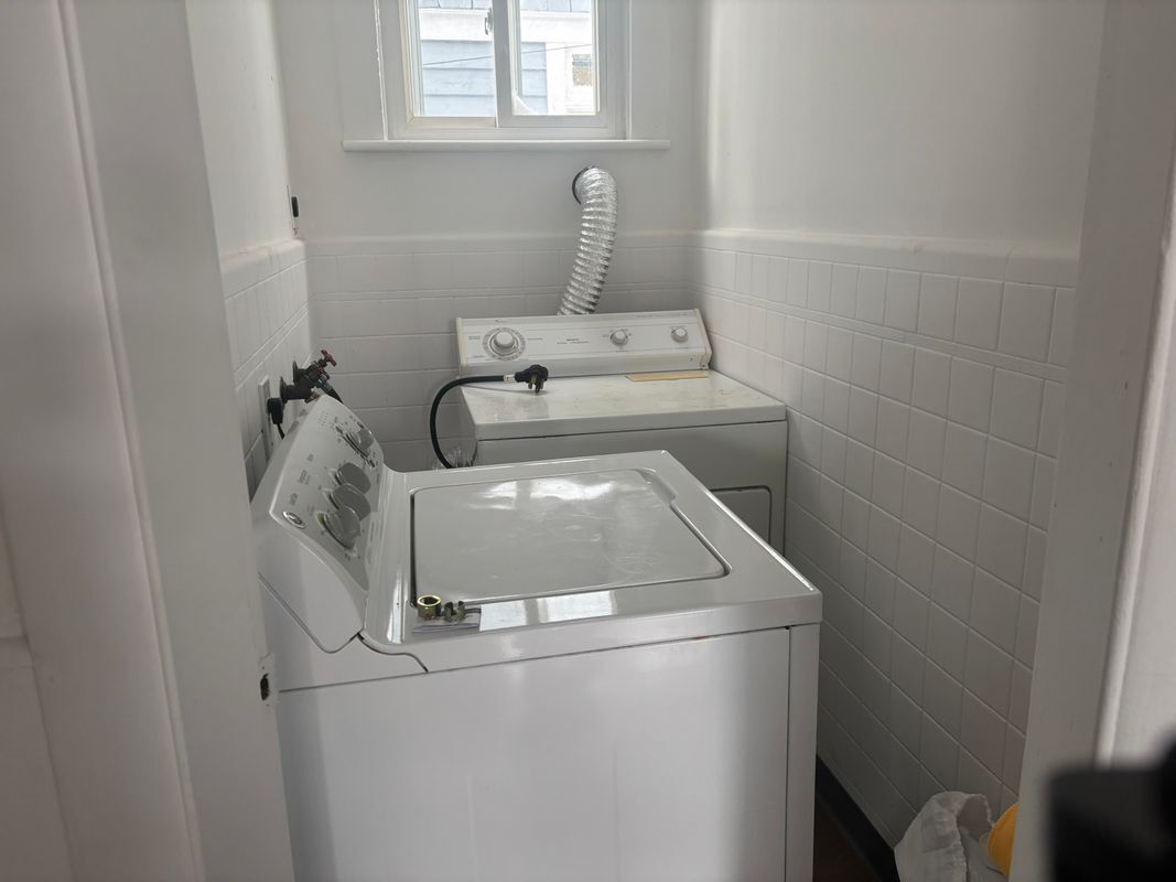 Building Photo - 73 Pixlee Pl