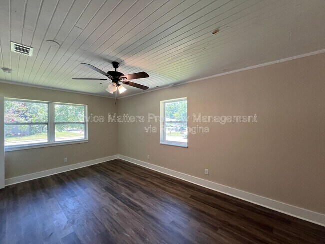 Building Photo - 1922 W Gregory St