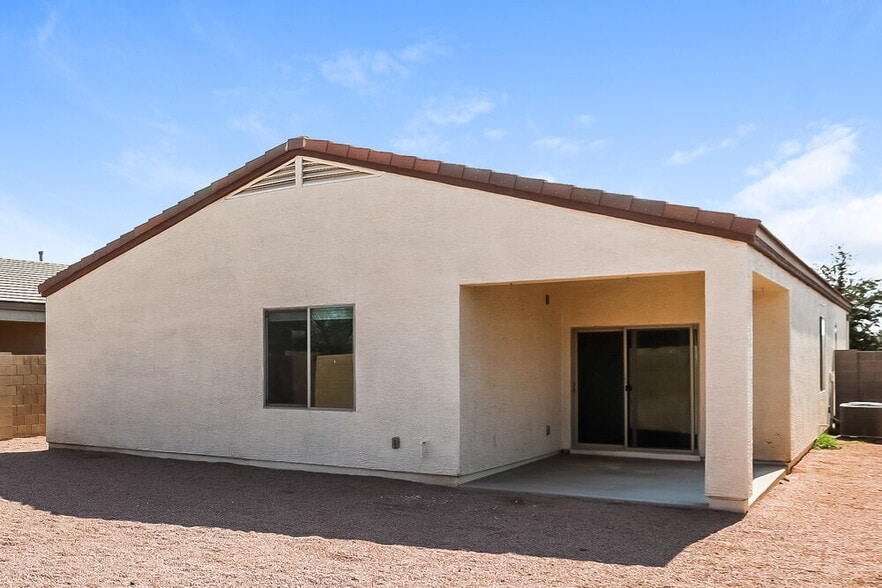 Building Photo - 4216 S 82nd Ln