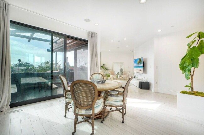 Building Photo - Live in the heart of Del Mar- where every ...