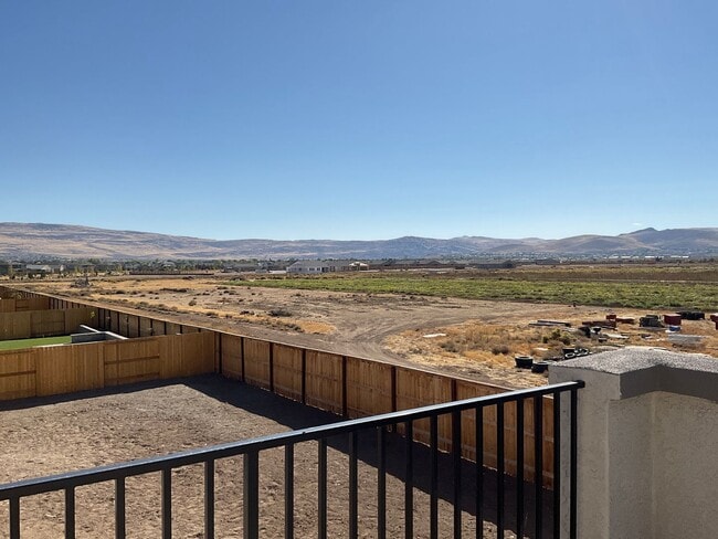 Building Photo - Toll Brothers 5 bedroom home in Stonebrook Spanish Springs