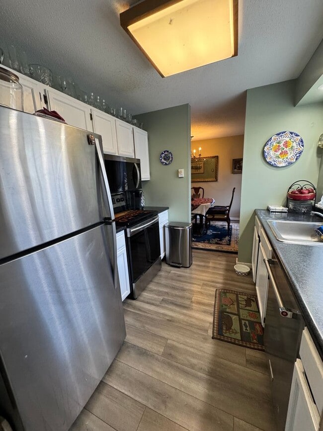 Building Photo - 3 Bedroom Condo in Hanover