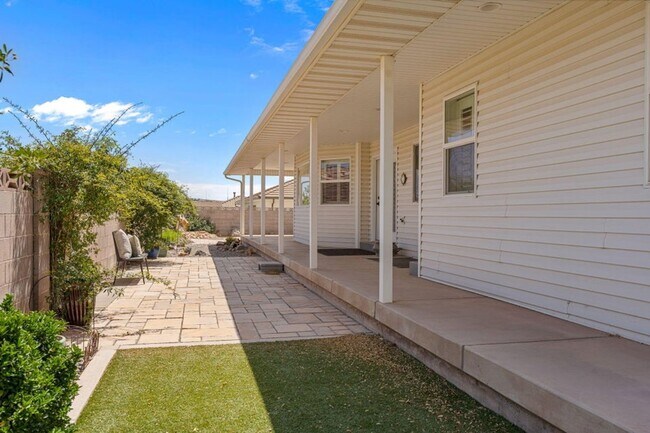 Building Photo - Beautiful Foremaster Ridge Home