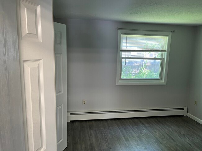 Building Photo - 808 Cocheco Ct