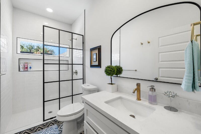 Building Photo - 2625 Warbler Ave