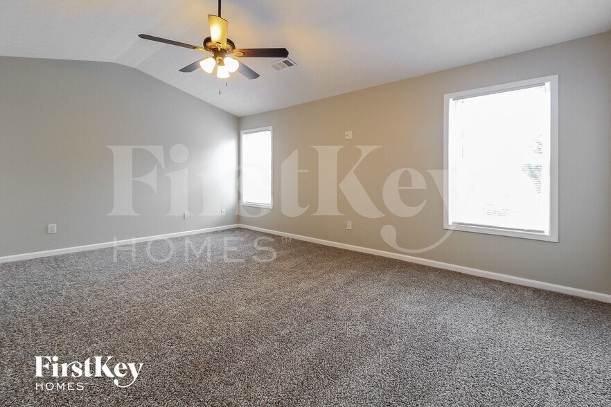 Building Photo - 773 Clairidge Oak Ct