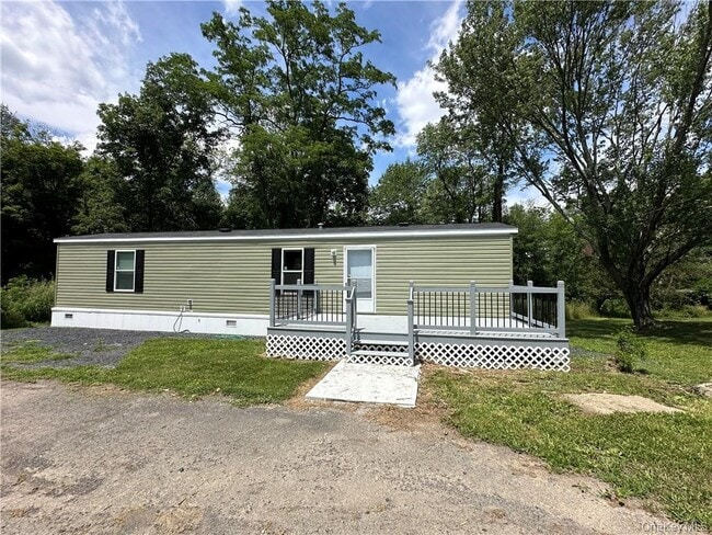 Primary Photo - 735 Dosen Rd