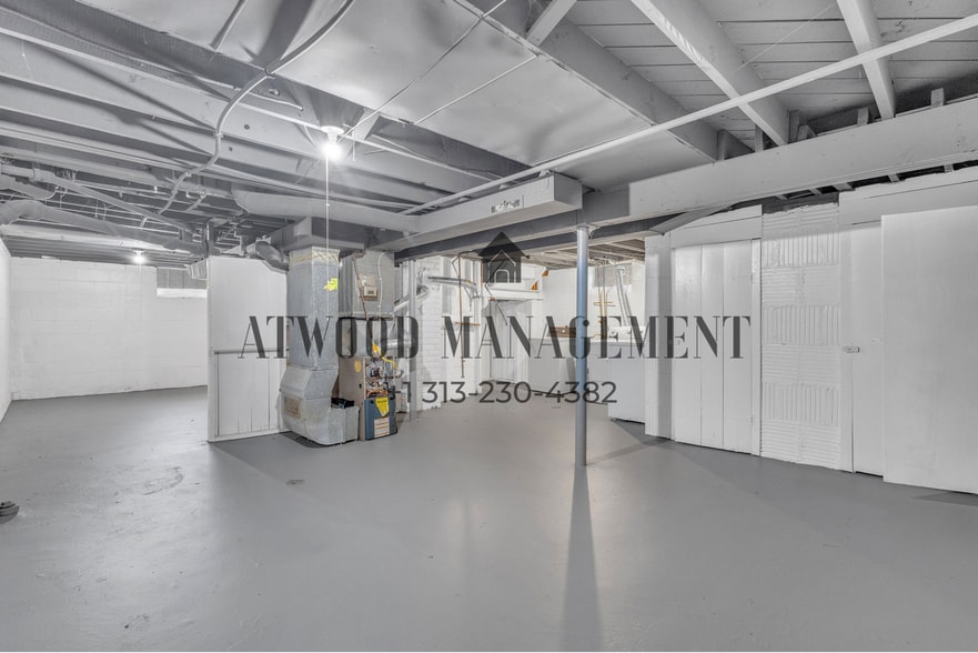 Building Photo - This beautifully updated 4-bedroom, 2-bath single-family home is ready for move-in!