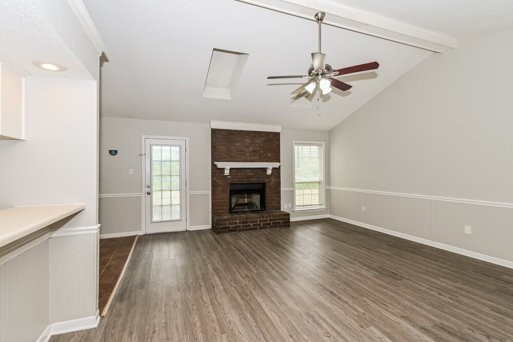 Building Photo - 252 Sandalwood Dr