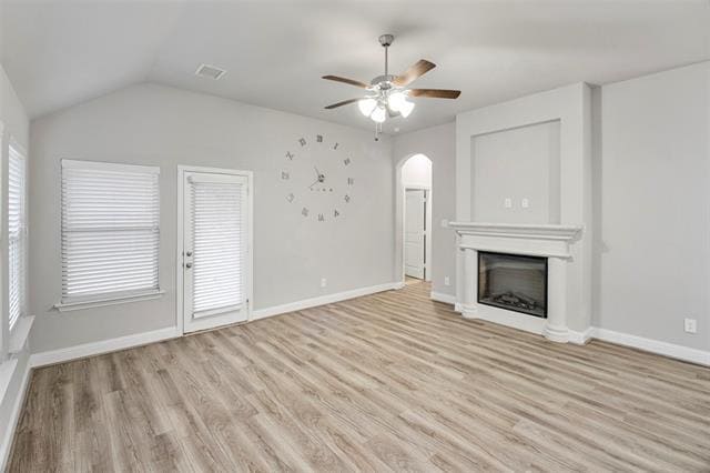 Building Photo - 525 Redbud Dr