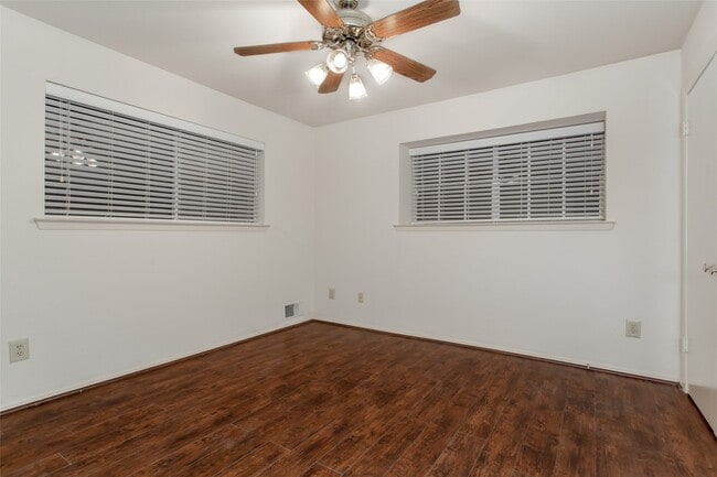 Building Photo - 7544 Brentcove Cir