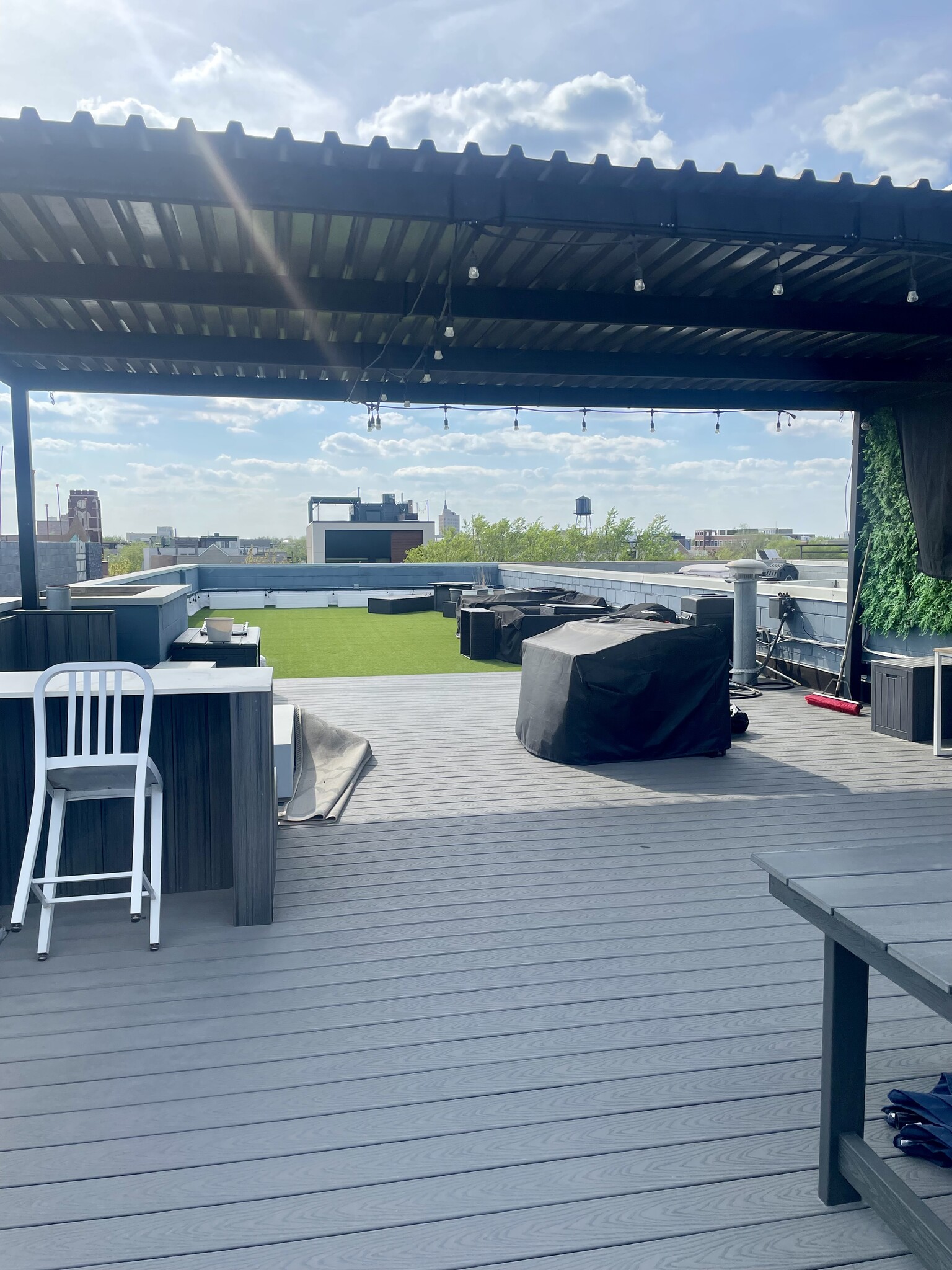 Building Photo - 1517 N Ashland Ave