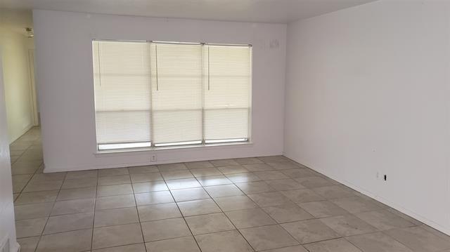 Building Photo - 1600 Kynette Dr