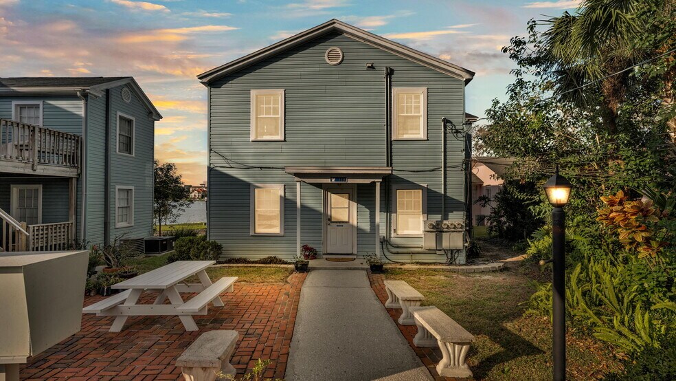Building Photo - 119 Lake Morton Drive