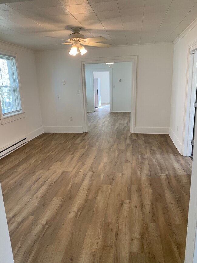 Building Photo - 1031 Hancock St