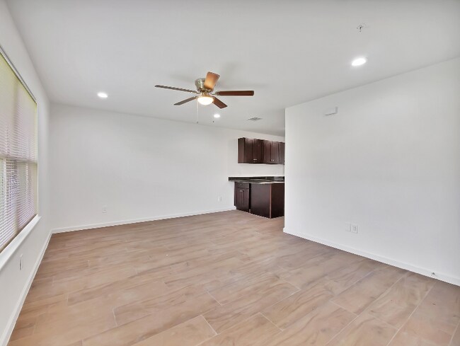 Building Photo - 2719 Arlington Ct