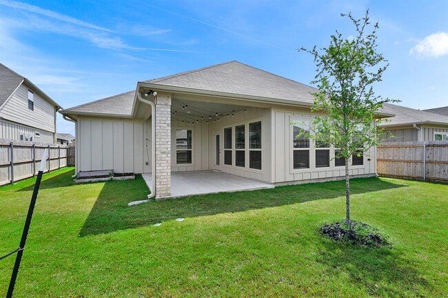 Building Photo - 6306 Daytona Dr
