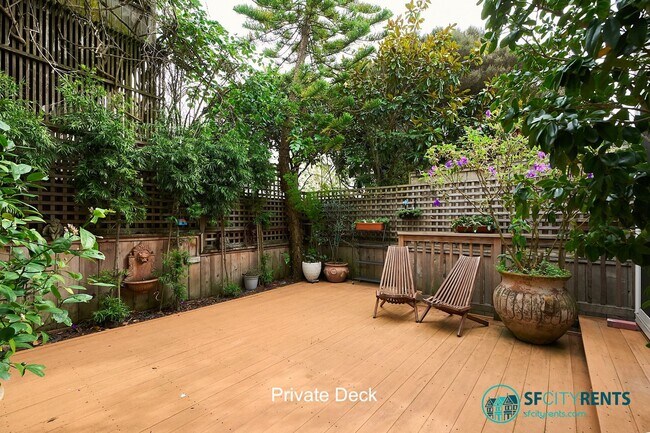 Building Photo - Sun-filled Presidio Heights Residence w/ Private Deck, Hot Tub & Garage Parking
