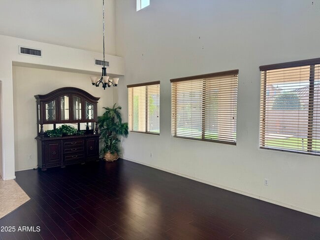 Building Photo - 3641 E Kingbird Pl