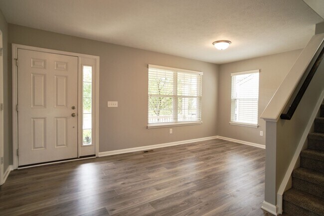 Building Photo - 4BDRM, 2.5 BA with finished basement in Westminster