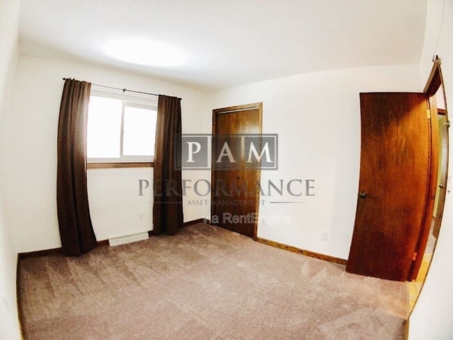Building Photo - 10903 N San Marino Dr