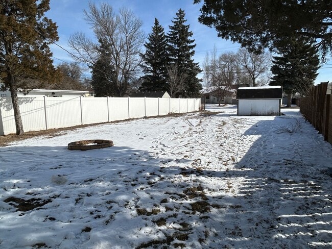 Building Photo - Cute Single Family House!