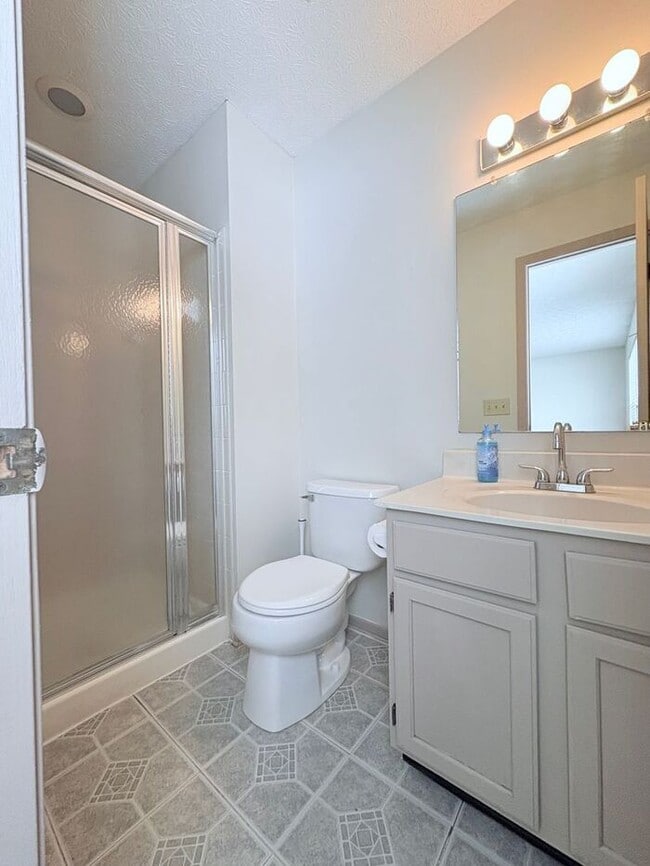 Building Photo - Charming 4 beds 2 baths in Columbus