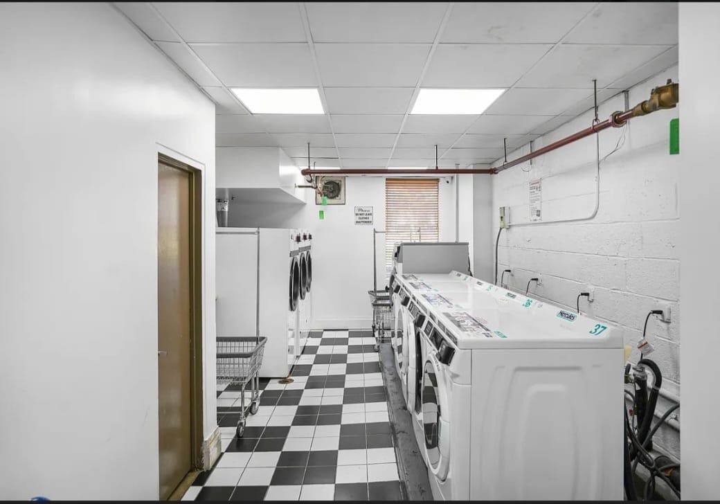 Building Photo - 12205 Flatlands Ave