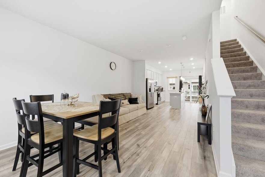 Building Photo - 336 Mineral Springs Rd