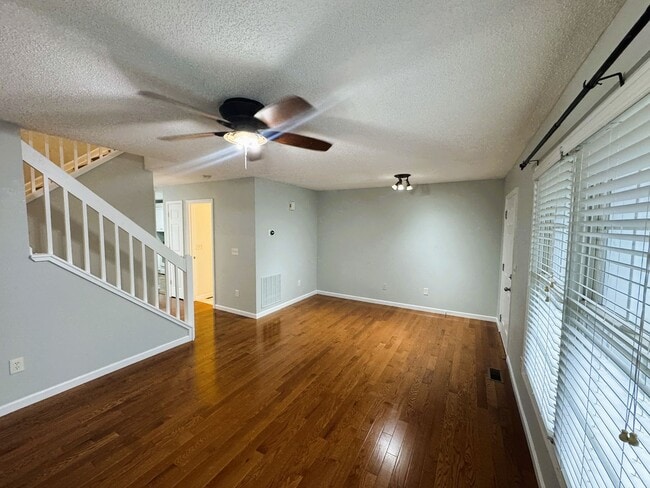 Building Photo - 1422 Founders Way