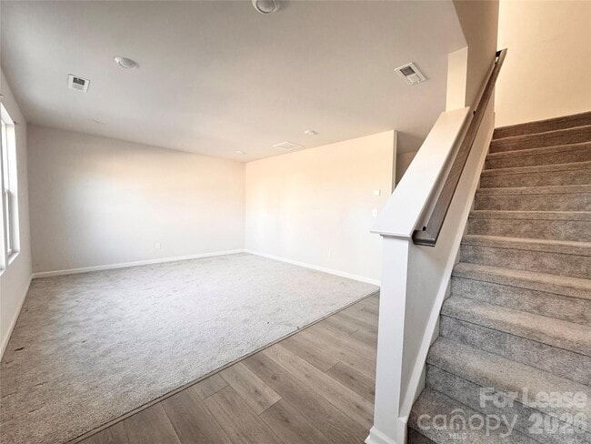 Building Photo - 2350 Donnelly Hls Ln