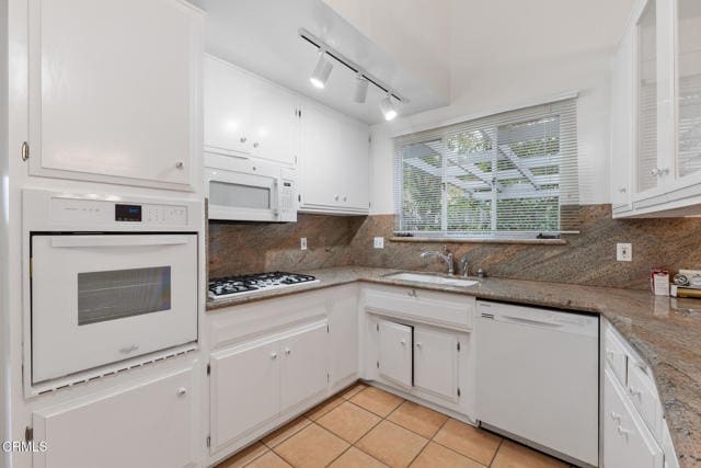 Building Photo - 1370 Cresthaven Dr