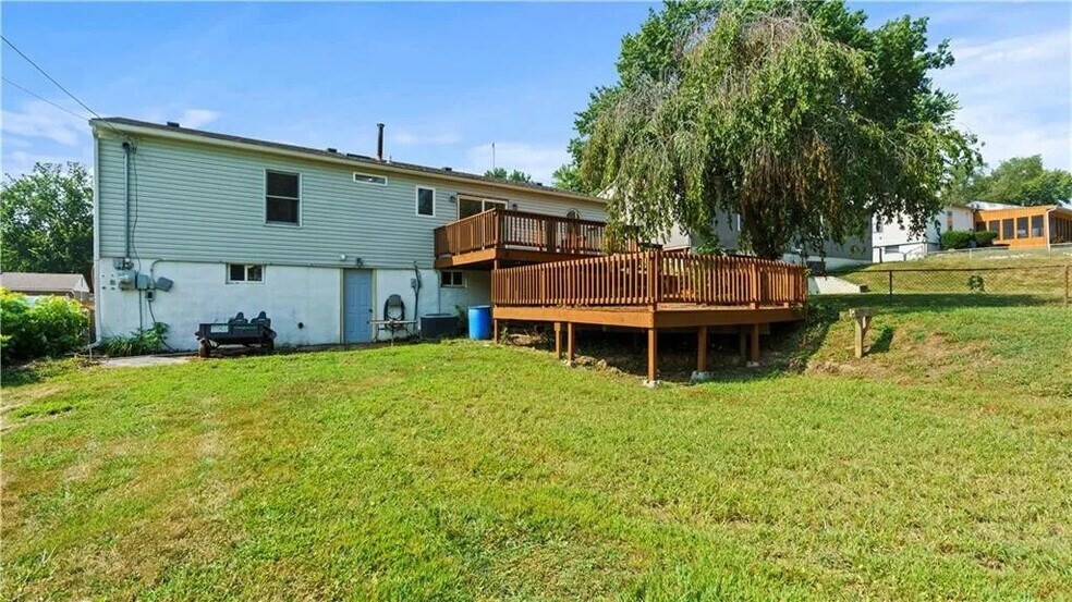 Building Photo - 16400 E 17th St S