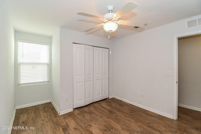 Building Photo - 8261 Rigel Rd