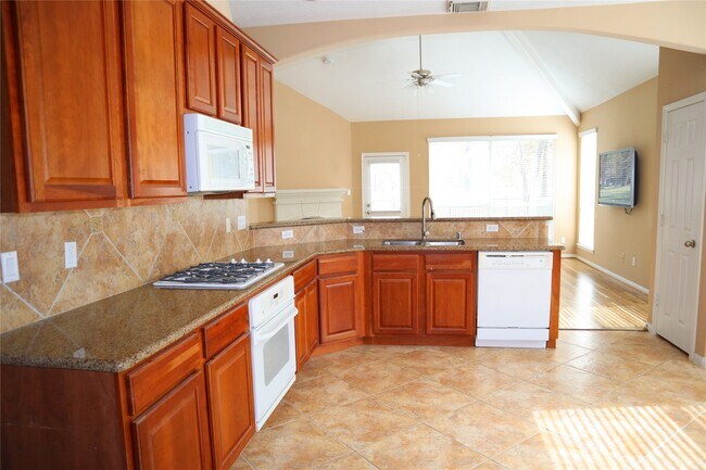 Building Photo - 71 La Costa Dr