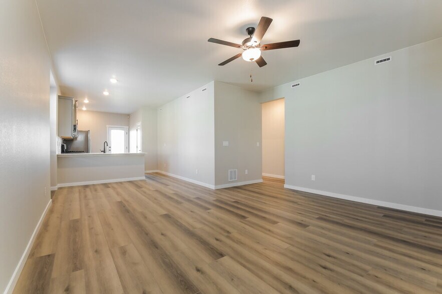 Building Photo - 9462 Yampa Ct