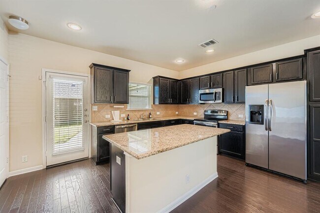 Building Photo - 1042 Lost Pines Ln