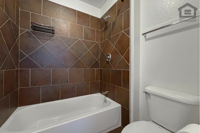 Building Photo - 3721 E Kerry Ln