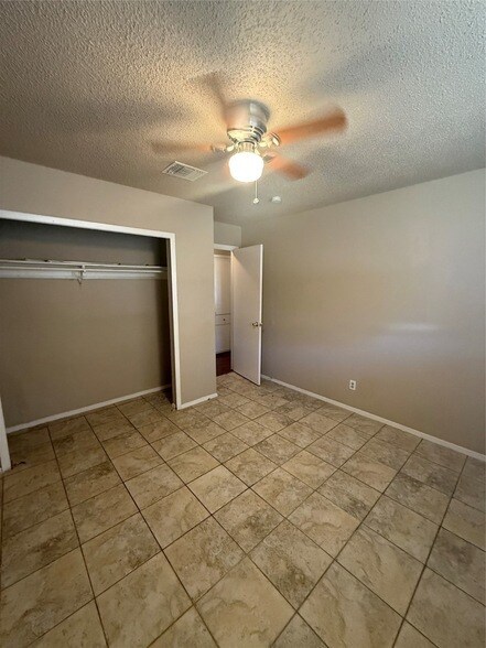 Building Photo - 5207 Sweetwind Ln