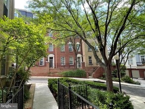 Building Photo - 1903 Kalorama Pl NW