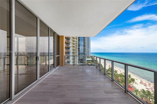 Building Photo - 17749 Collins Ave