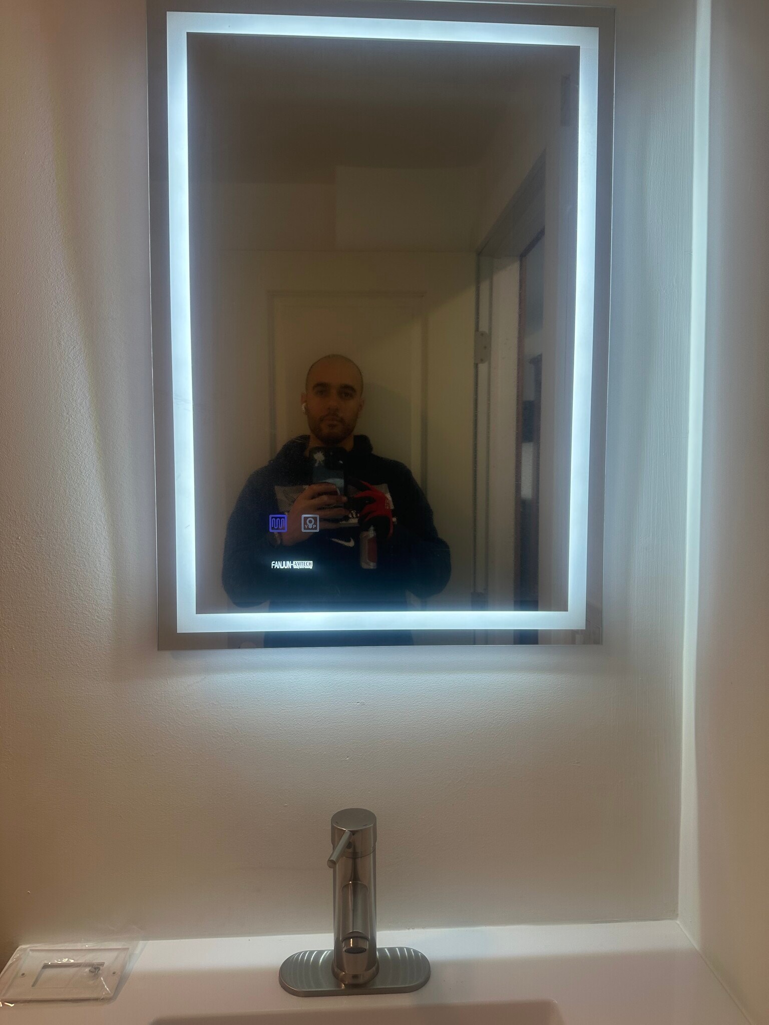 Building Photo - 76 Benham St