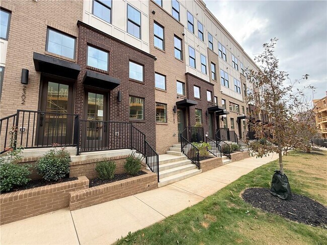 Primary Photo - 201 New St