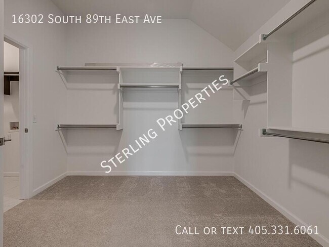 Building Photo - 16302 S 89th E Ave