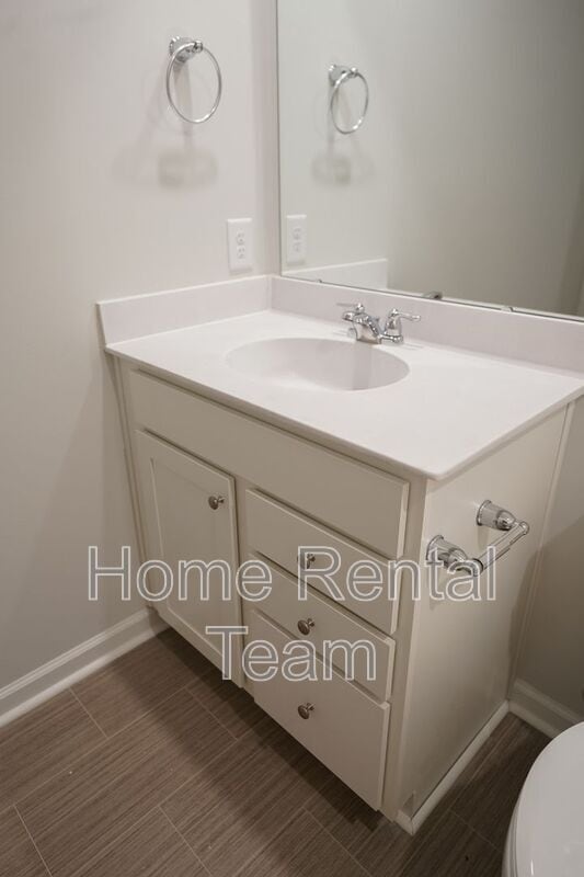 Building Photo - 111 Saltgrass Ln