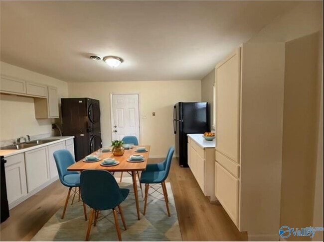 Building Photo - 2431 Bluestone Cir NW