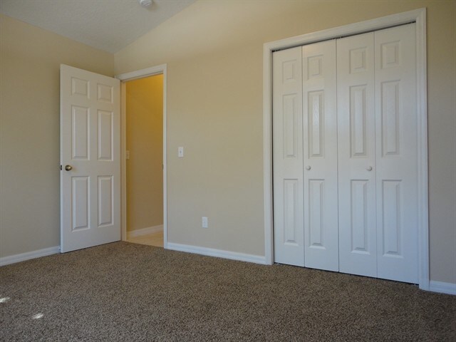 Building Photo - 9710 Bay Colony Dr